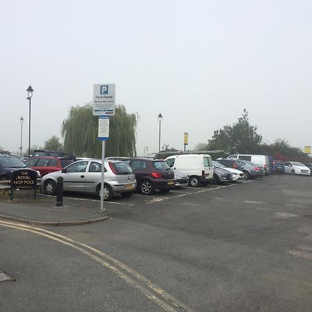 The Royal Hop Pole Wetherspoon Tewkesbury Exterior photo