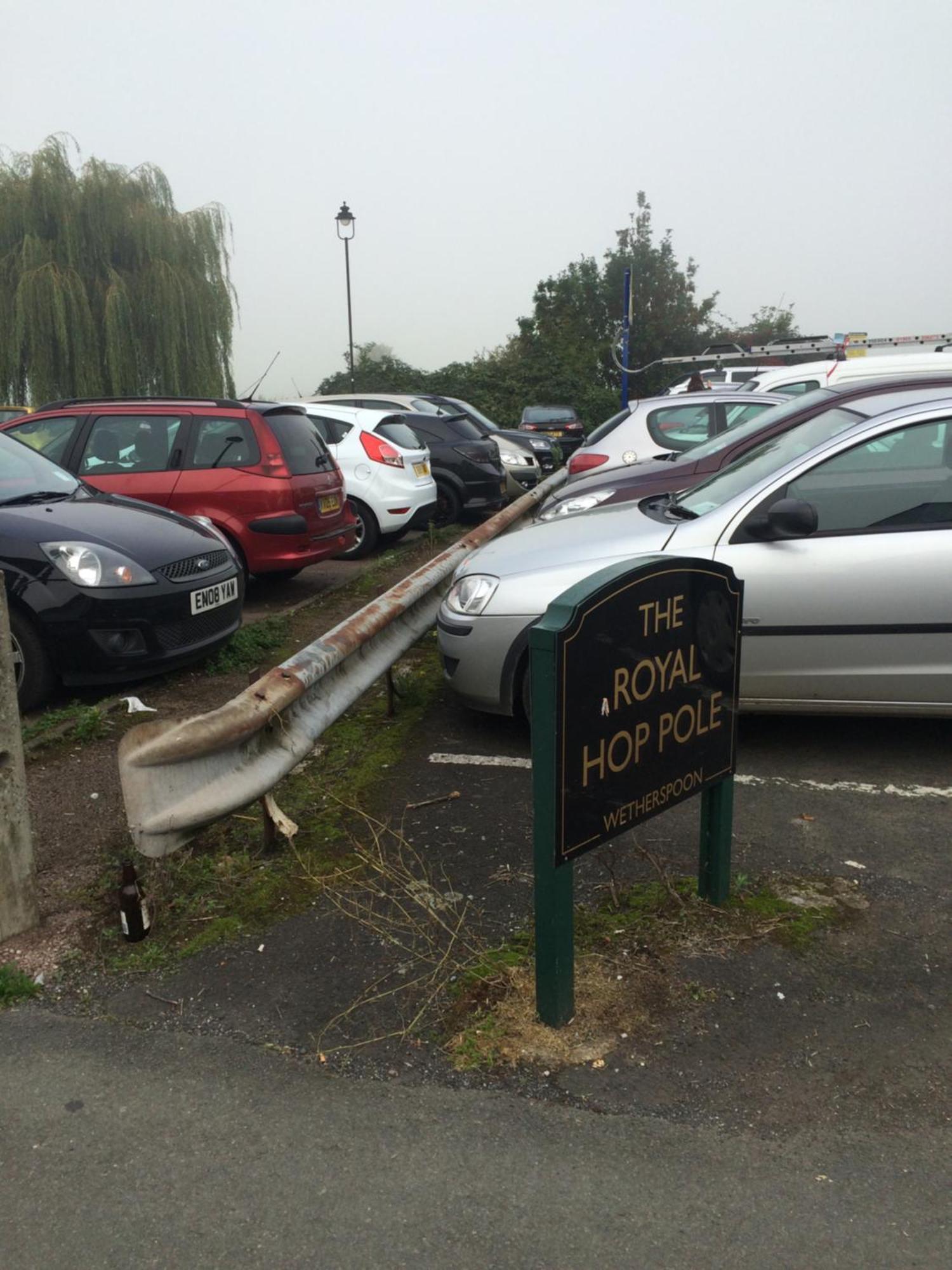 The Royal Hop Pole Wetherspoon Tewkesbury Exterior photo