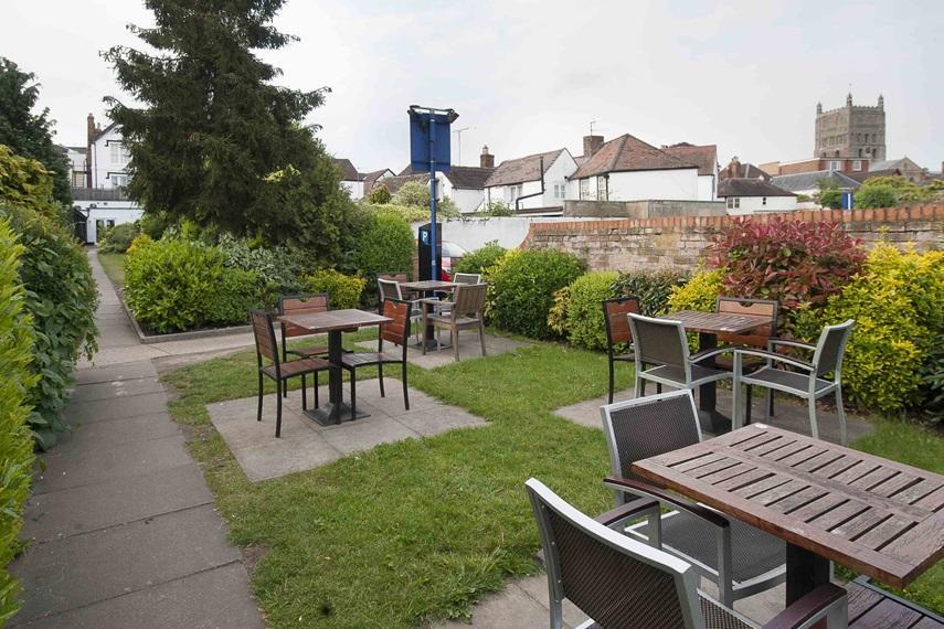 The Royal Hop Pole Wetherspoon Tewkesbury Exterior photo